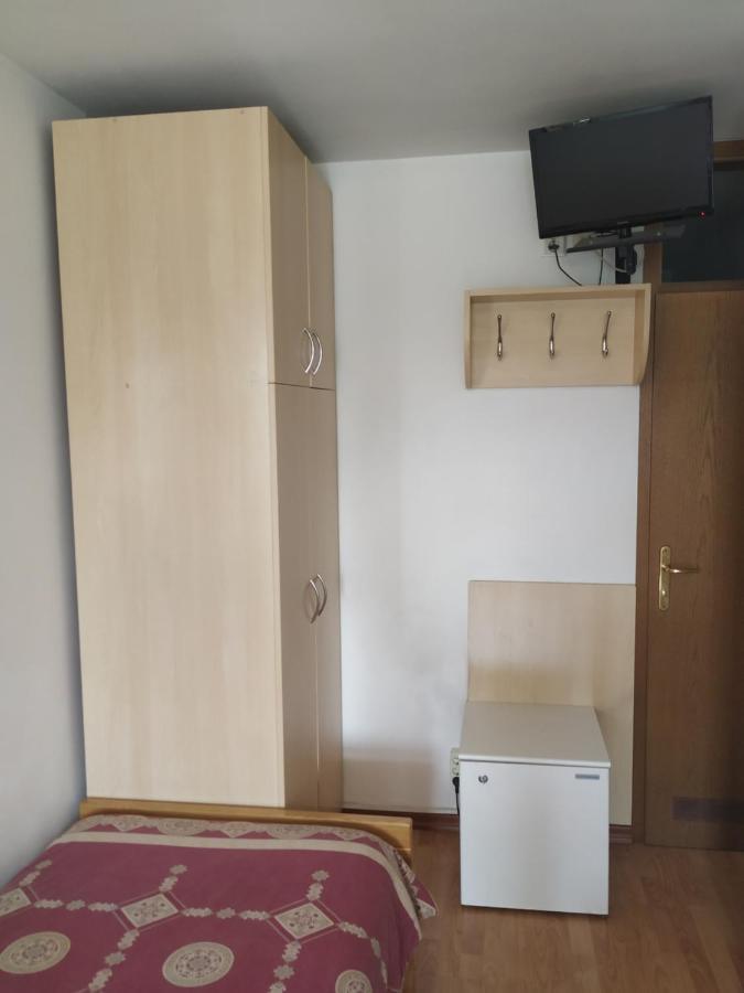 Accomodation Pertout Nova Gorica Extérieur photo